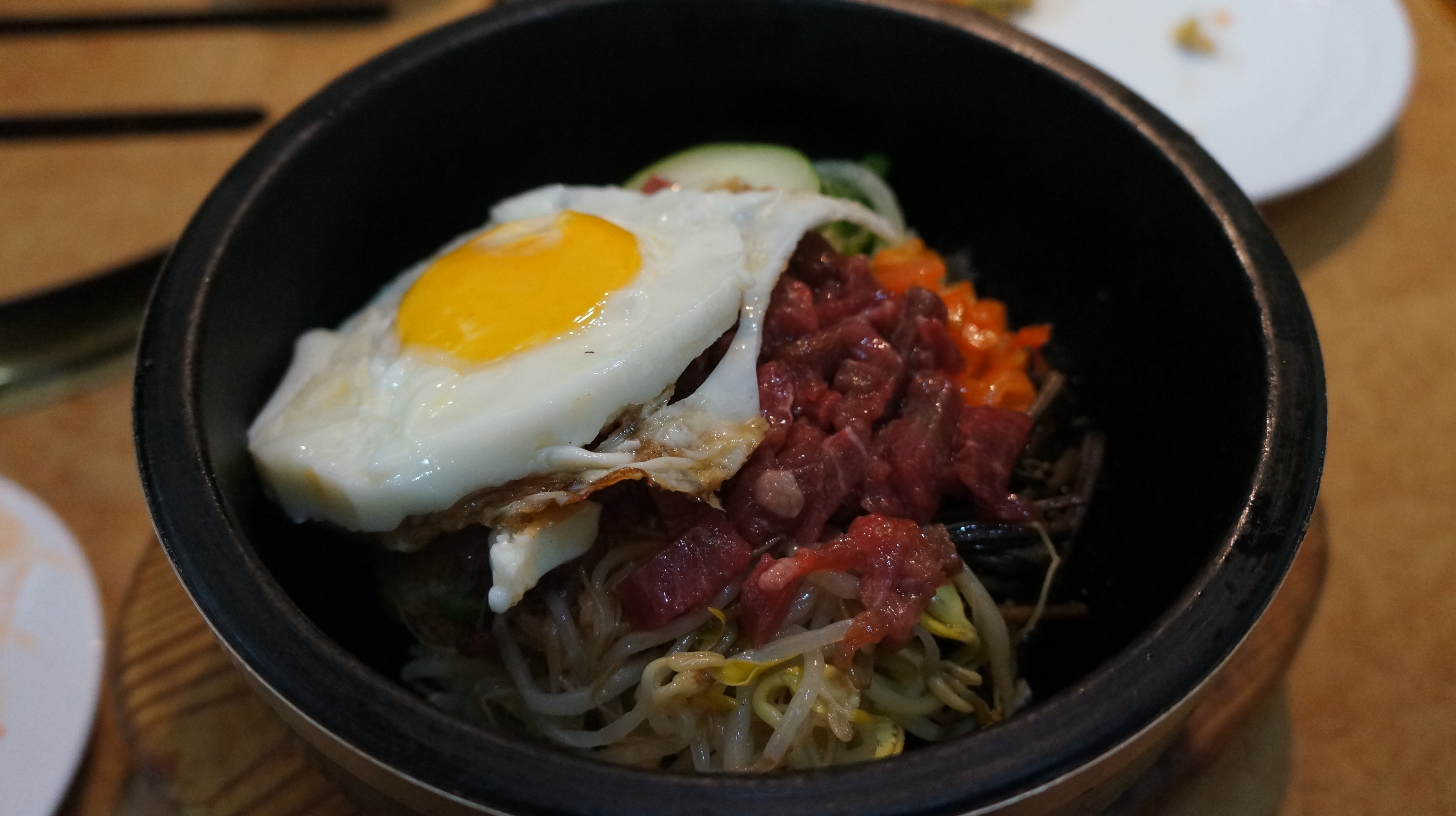 North Korean Bibimbap 비빔밥 (12330376074).jpg